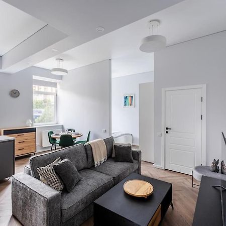 Modern Flat In Old Town Kaunas - Free Parking & Self Check-In Εξωτερικό φωτογραφία