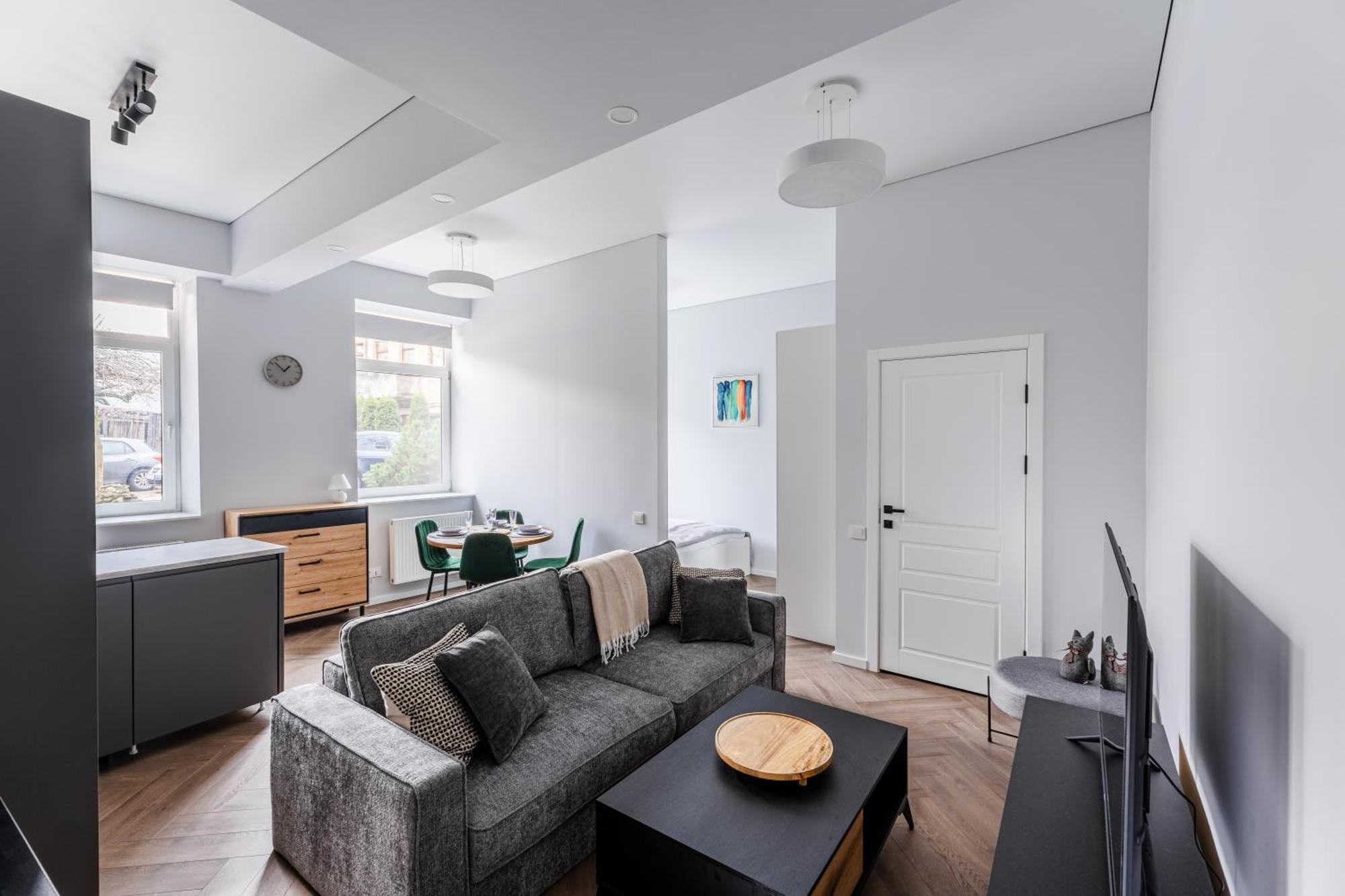 Modern Flat In Old Town Kaunas - Free Parking & Self Check-In Εξωτερικό φωτογραφία
